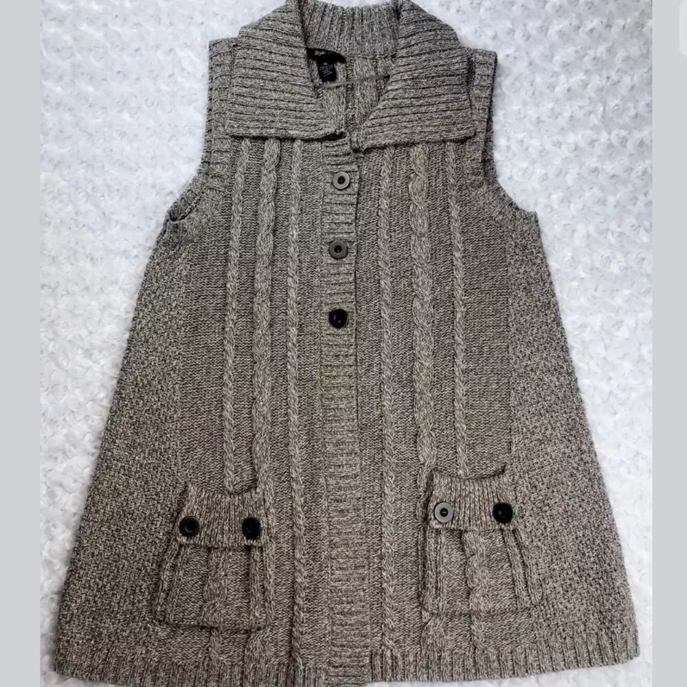 Xl knitted cardigan sleeveless brown button up